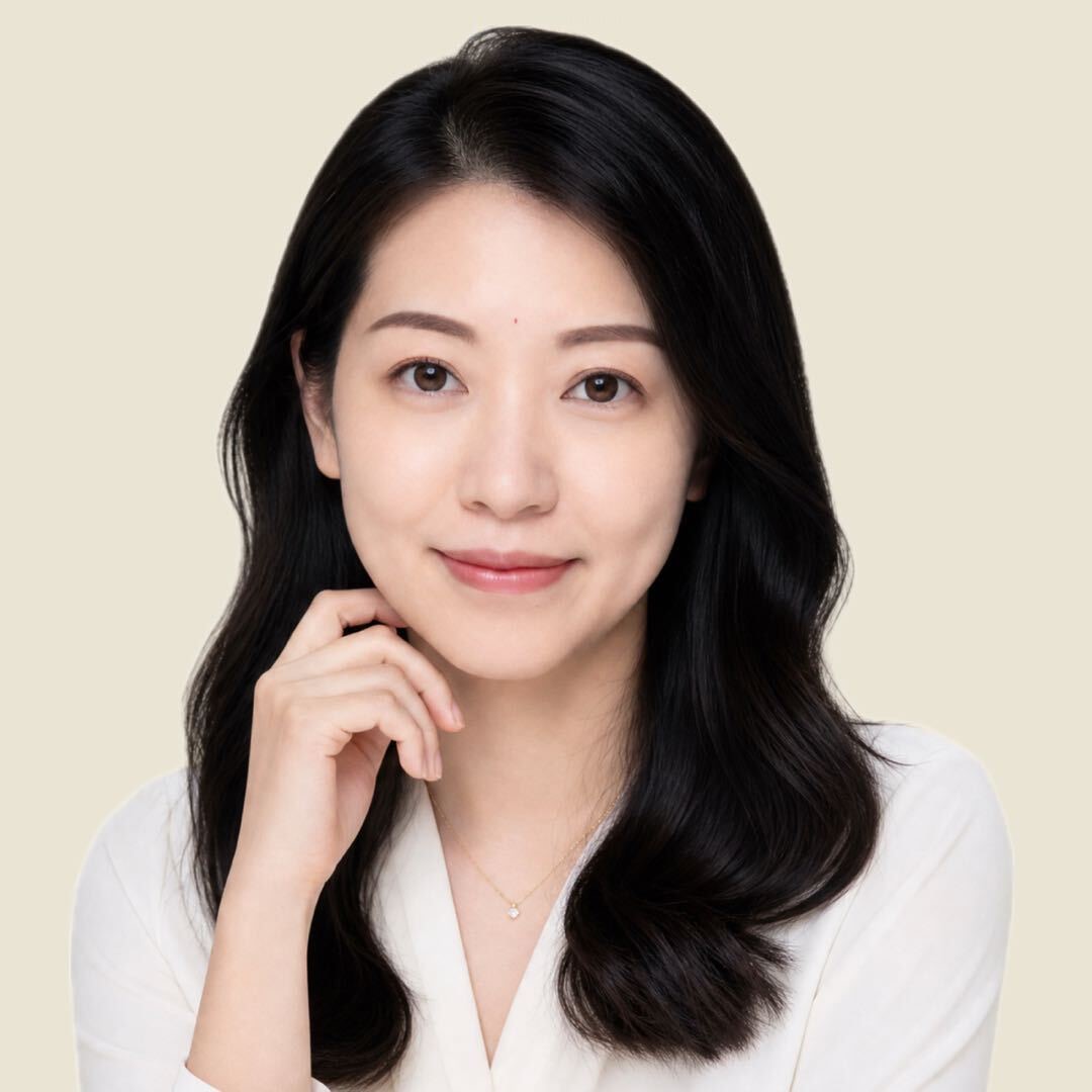 Annie 余茵头像